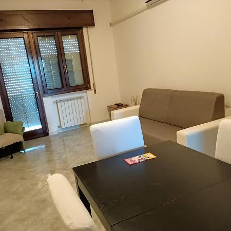Modular King Suite - Intera Suite Vicino Aeroporto E Fiera Di Roma Ф'юмічіно Екстер'єр фото