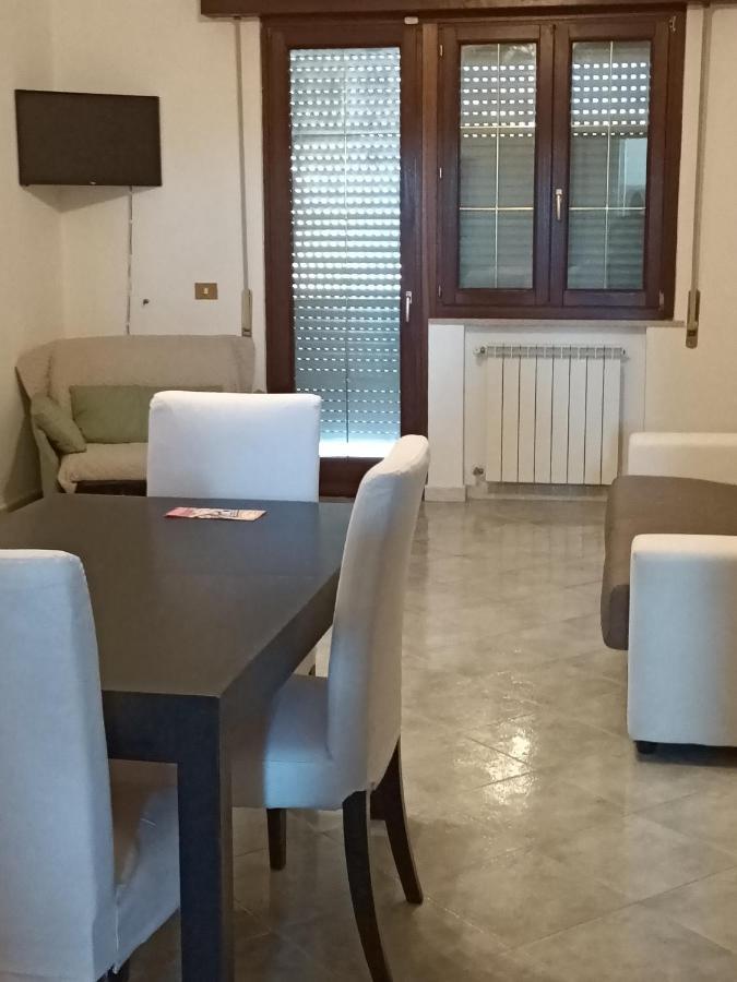 Modular King Suite - Intera Suite Vicino Aeroporto E Fiera Di Roma Ф'юмічіно Екстер'єр фото